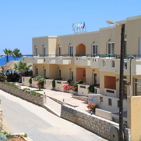פלטניאס Panos Beach Hotel מראה חיצוני תמונה