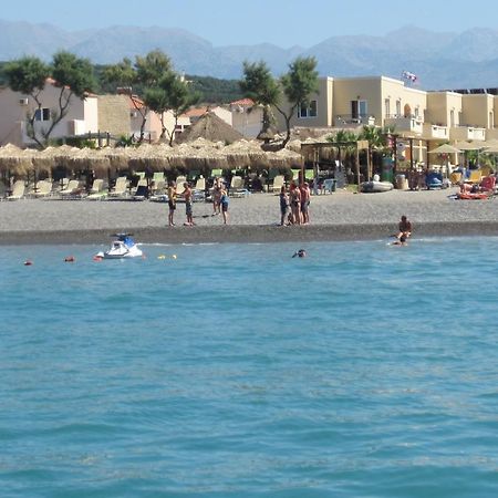 פלטניאס Panos Beach Hotel מראה חיצוני תמונה
