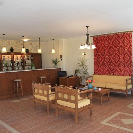 פלטניאס Panos Beach Hotel מראה חיצוני תמונה