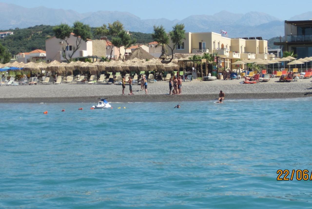 פלטניאס Panos Beach Hotel מראה חיצוני תמונה