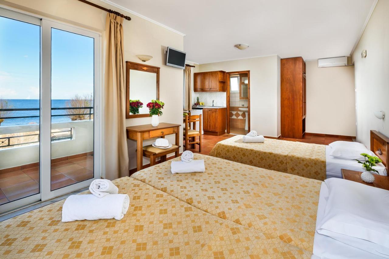 פלטניאס Panos Beach Hotel מראה חיצוני תמונה