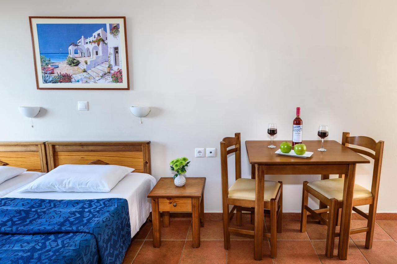 פלטניאס Panos Beach Hotel מראה חיצוני תמונה