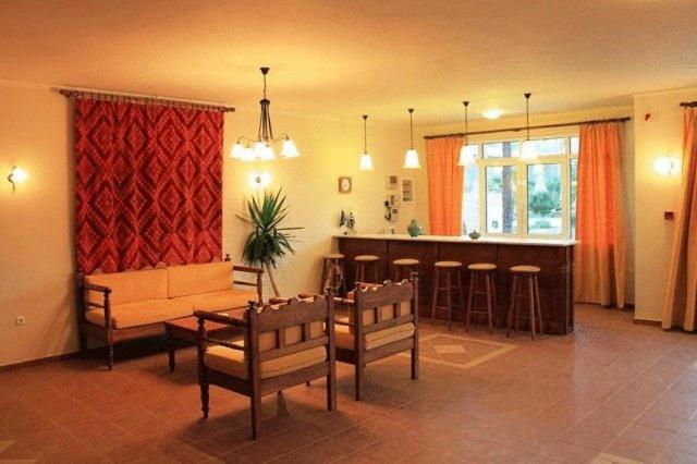 פלטניאס Panos Beach Hotel מראה חיצוני תמונה