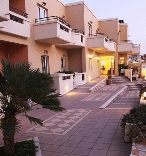 פלטניאס Panos Beach Hotel מראה חיצוני תמונה