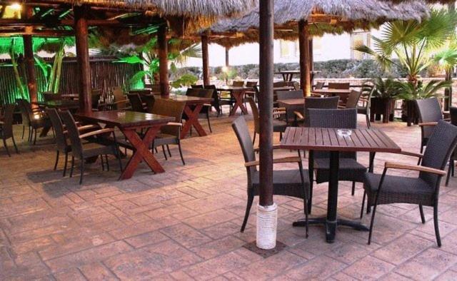 פלטניאס Panos Beach Hotel מראה חיצוני תמונה