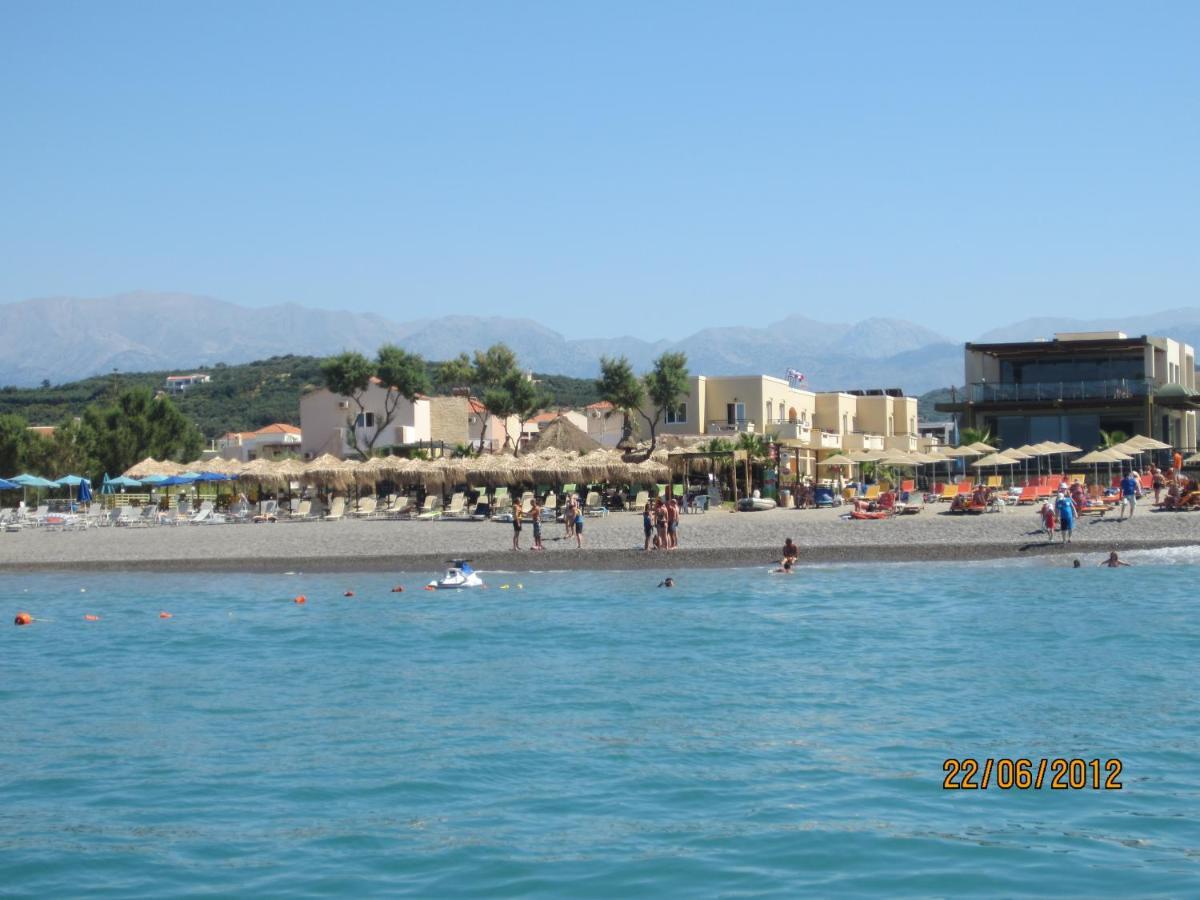 פלטניאס Panos Beach Hotel מראה חיצוני תמונה