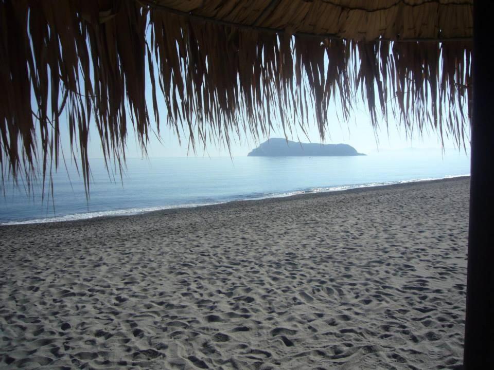 פלטניאס Panos Beach Hotel מראה חיצוני תמונה