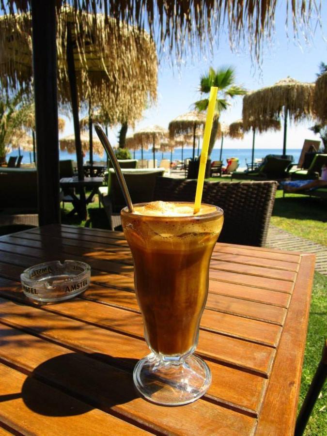 פלטניאס Panos Beach Hotel מראה חיצוני תמונה